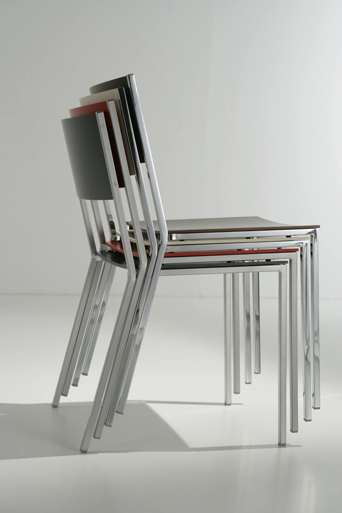sillas metálicas de diseño